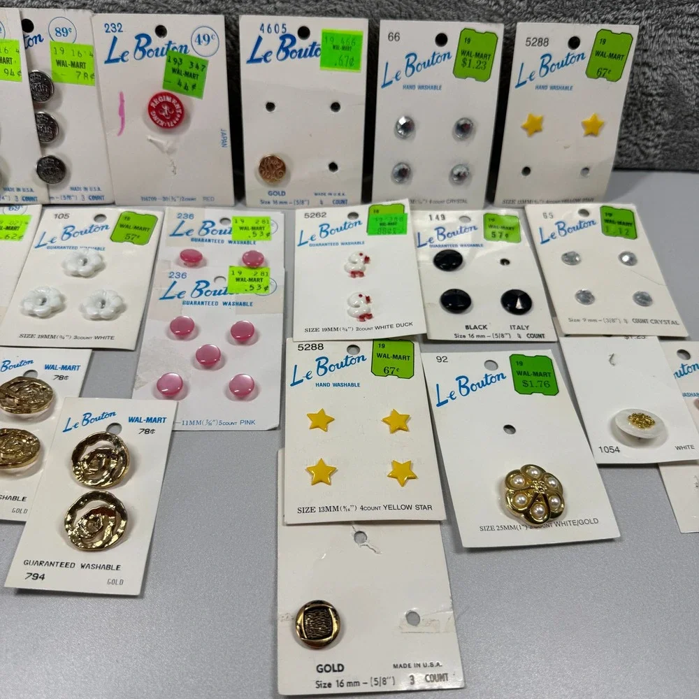 Vintage Le Bouton Sewing Buttons Lot of 58 Novelty Stars Ducks Pearl Floral